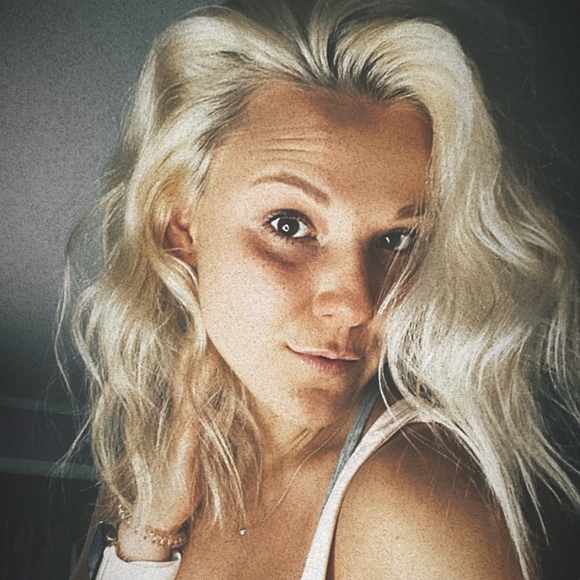katdickens1021